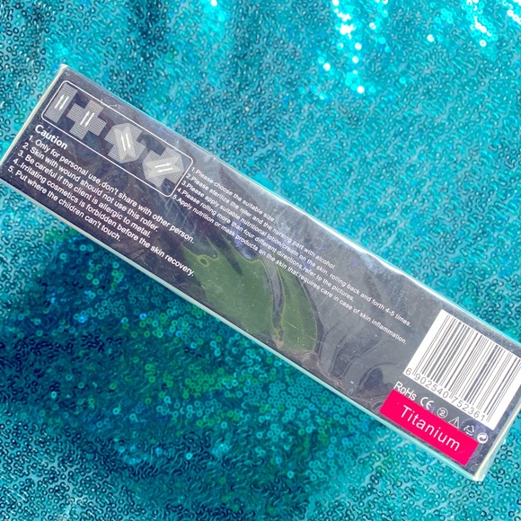 4 in 1 Derma Roller - Picture 5 of 6